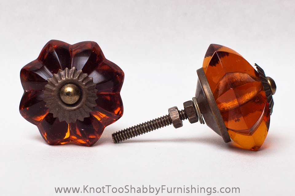 2 Big Amber knobs