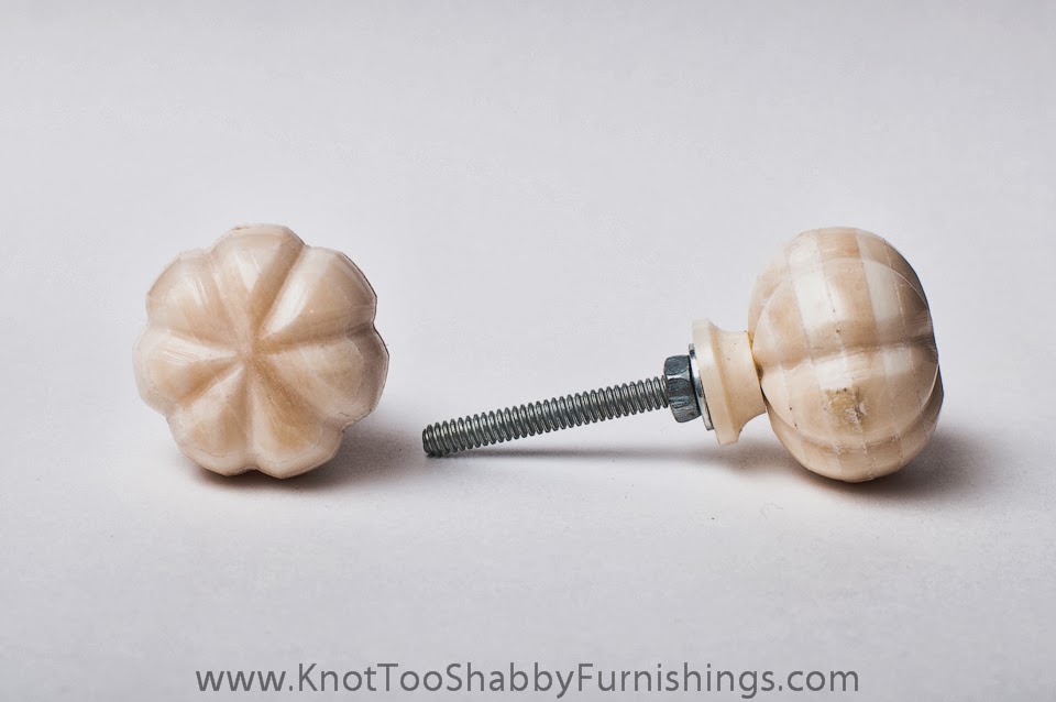 2 carved bone knobs style 4