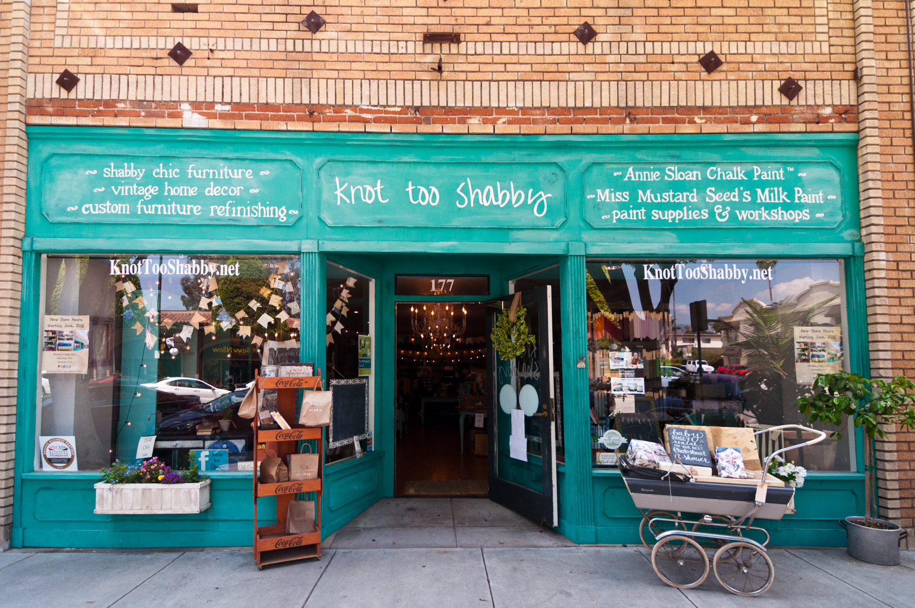 Business Ramblings and Before and After: #knottooshabbyGLENDORA’s Workshop Renovation