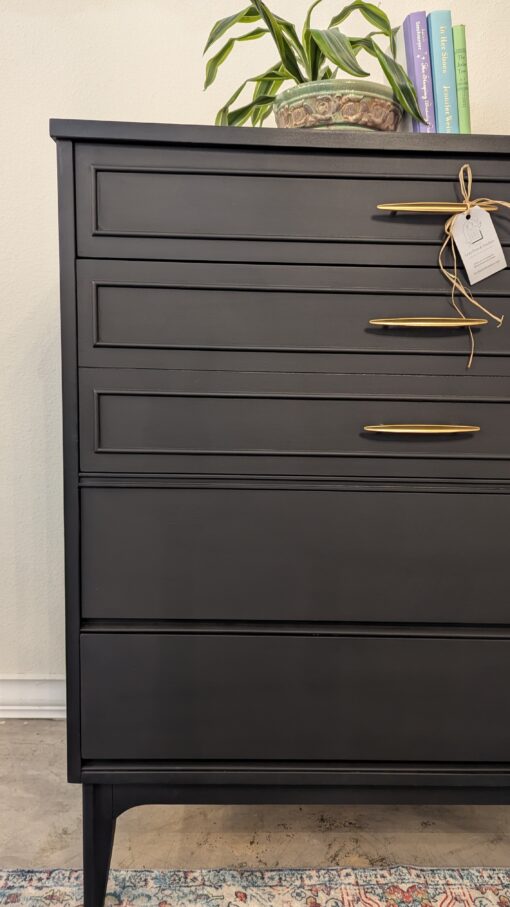 Mid-Century Modern Dresser and Pair of Nightstands - Image 4