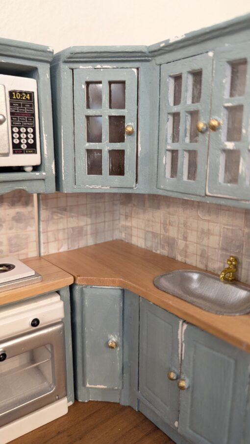 Dollhouse Kitchen-Complete Set Painted - Image 8
