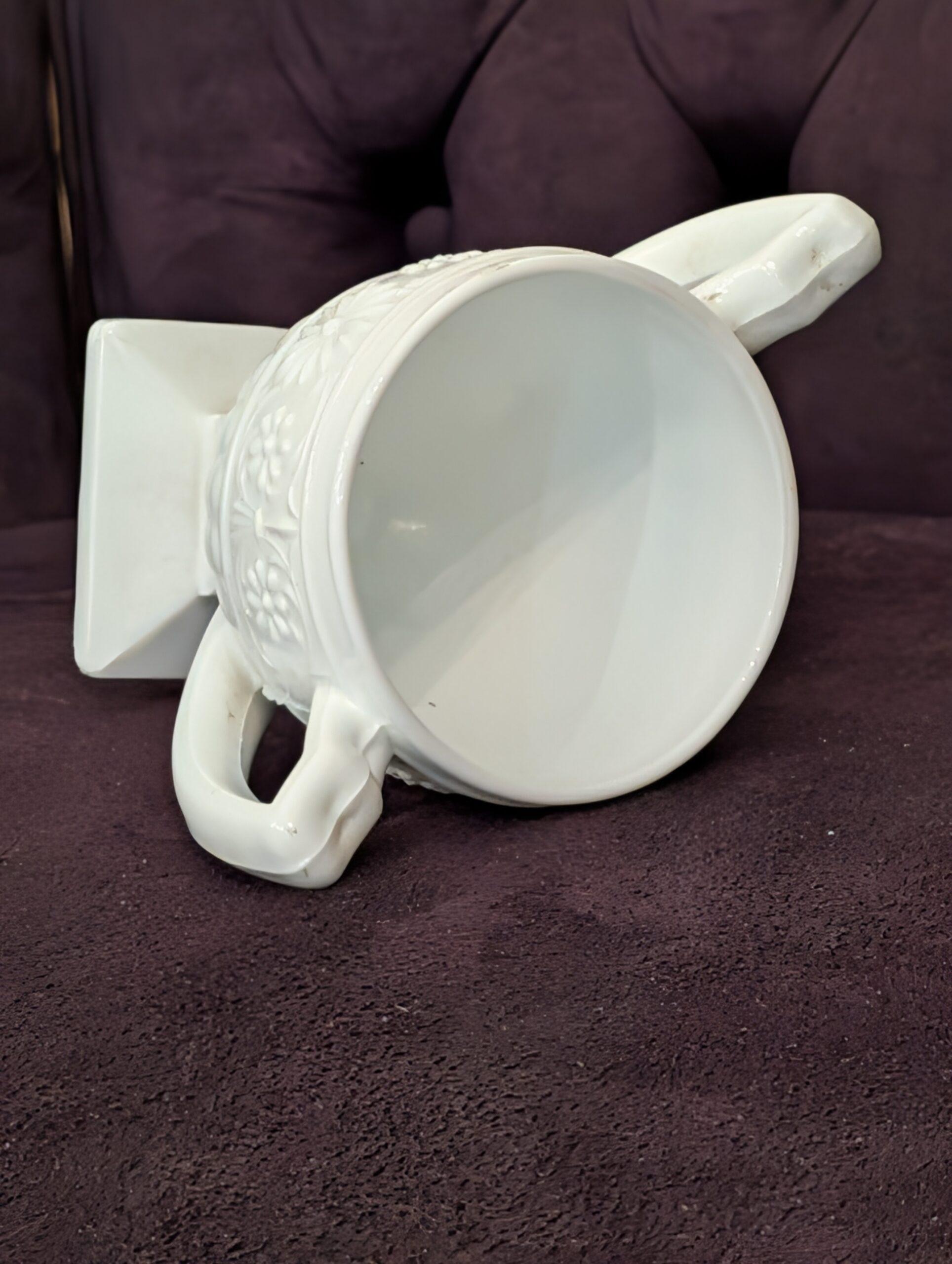Vintage Milk Glass Open Sugar Bowl - Image 2